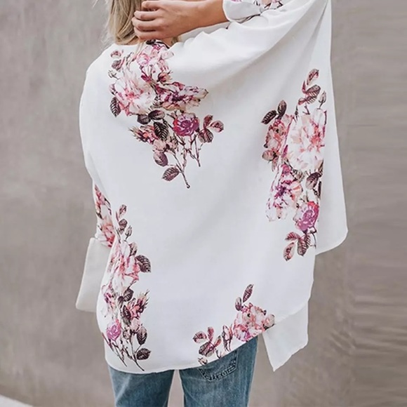 New! Open Floral Kimono - Picture 5 of 6